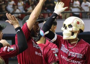 Guerreros de Oaxaca dominan a Conspiradores de Querétaro en el Vasconcelos