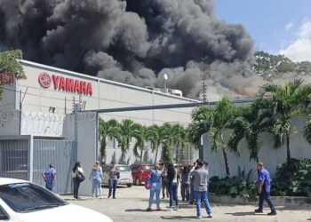Se registra fuerte incendio en bodega de motos Yamaha en Venezuela