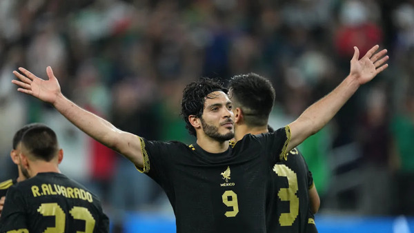 Raúl Jiménez es reconocido por Concacaf con el mejor gol del año