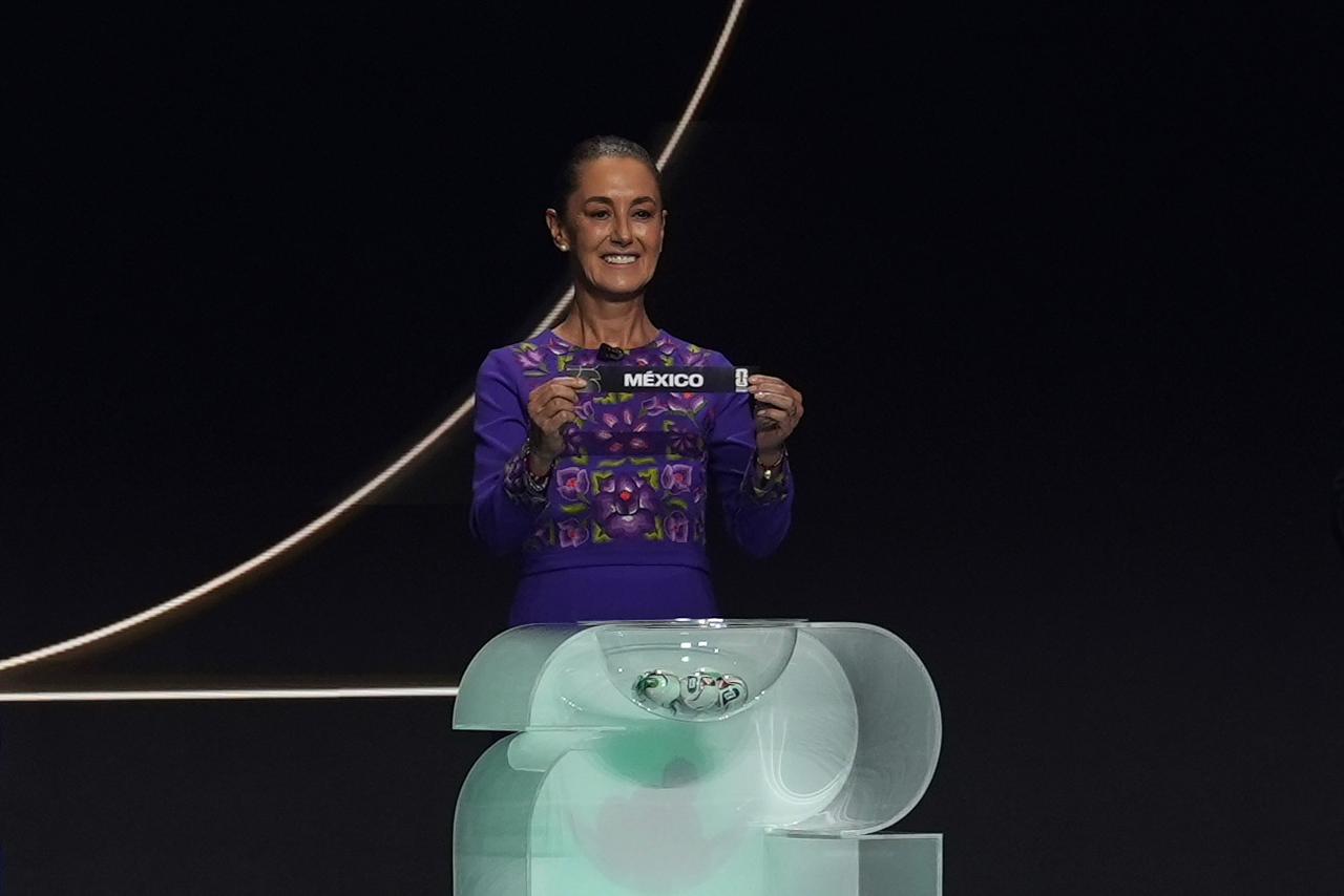 Estamos orgullosos y orgullosas de recibir por tercera vez la copa mundial: Claudia Sheinbaum