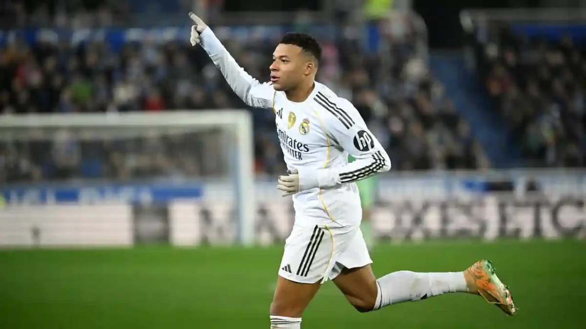 Mbappé será baja en la Supercopa por lesión de rodilla