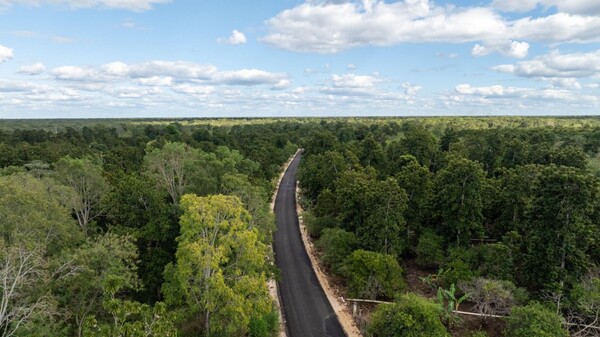 Caminos sacacosechas benefician a 10 mil productoras y productores de Akil