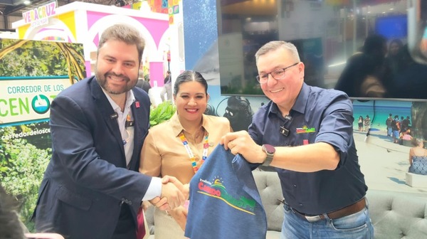 Playa del Carmen fortalece su campo con convenio internacional firmado en FITUR 2026
