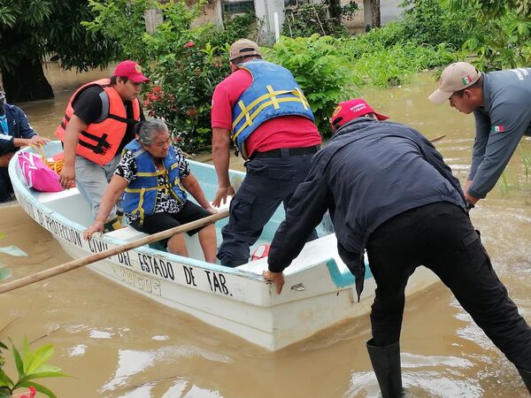 Atienden afectaciones en zona serrana por efectos del Frente Frío 30