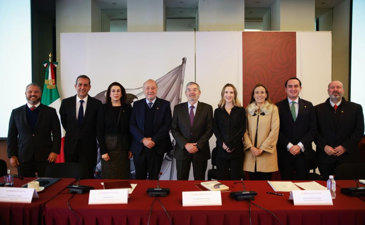 Canciller De la Fuente convoca a una mejor coordinación de estados con el ámbito internacional