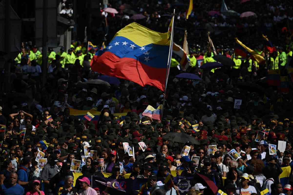 Venezuela decreta 7 días de Duelo Nacional tras agresión militar