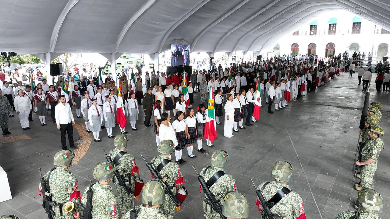 Conmemoran el 205 aniversario del Día de la Bandera