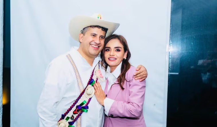 Grecia Quiroz denuncia ante FGE a tres políticos de Morena por asesinato de Carlos Manzo