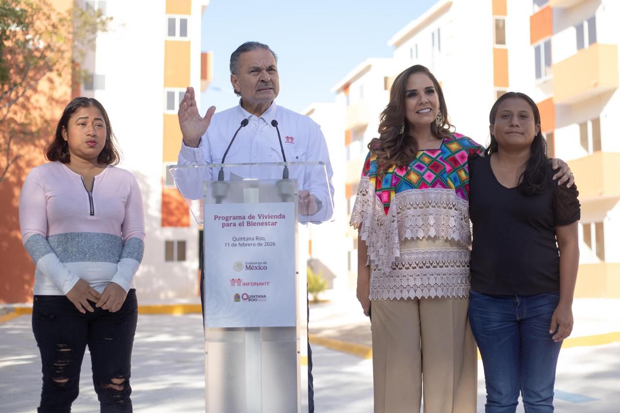 Infonavit entrega viviendas del Bienestar en Quintana Roo