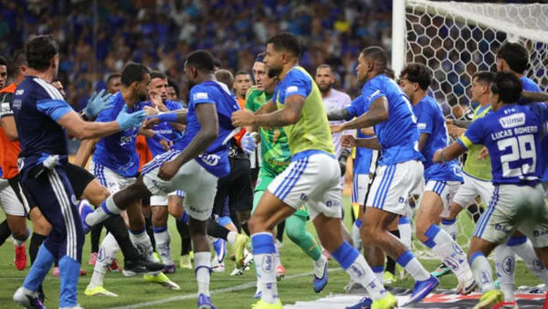 ¡Histórico en Brasil! Clásico entre Atlético Mineiro y Cruzeiro acaba con 23 expulsados