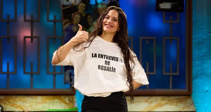 Rosalía se disculpa tras polémica por comentarios sobre Picasso