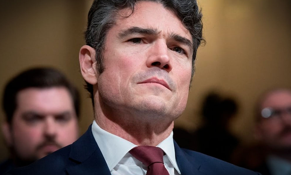 FBI investiga a exfuncionario de Trump que renunció por guerra contra Irán