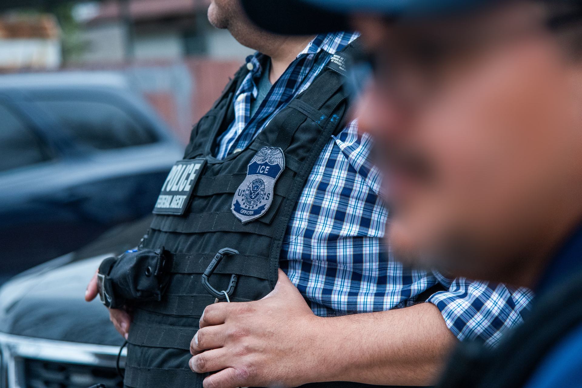 SRE: Van 13 mexicanos muertos bajo custodia de ICE