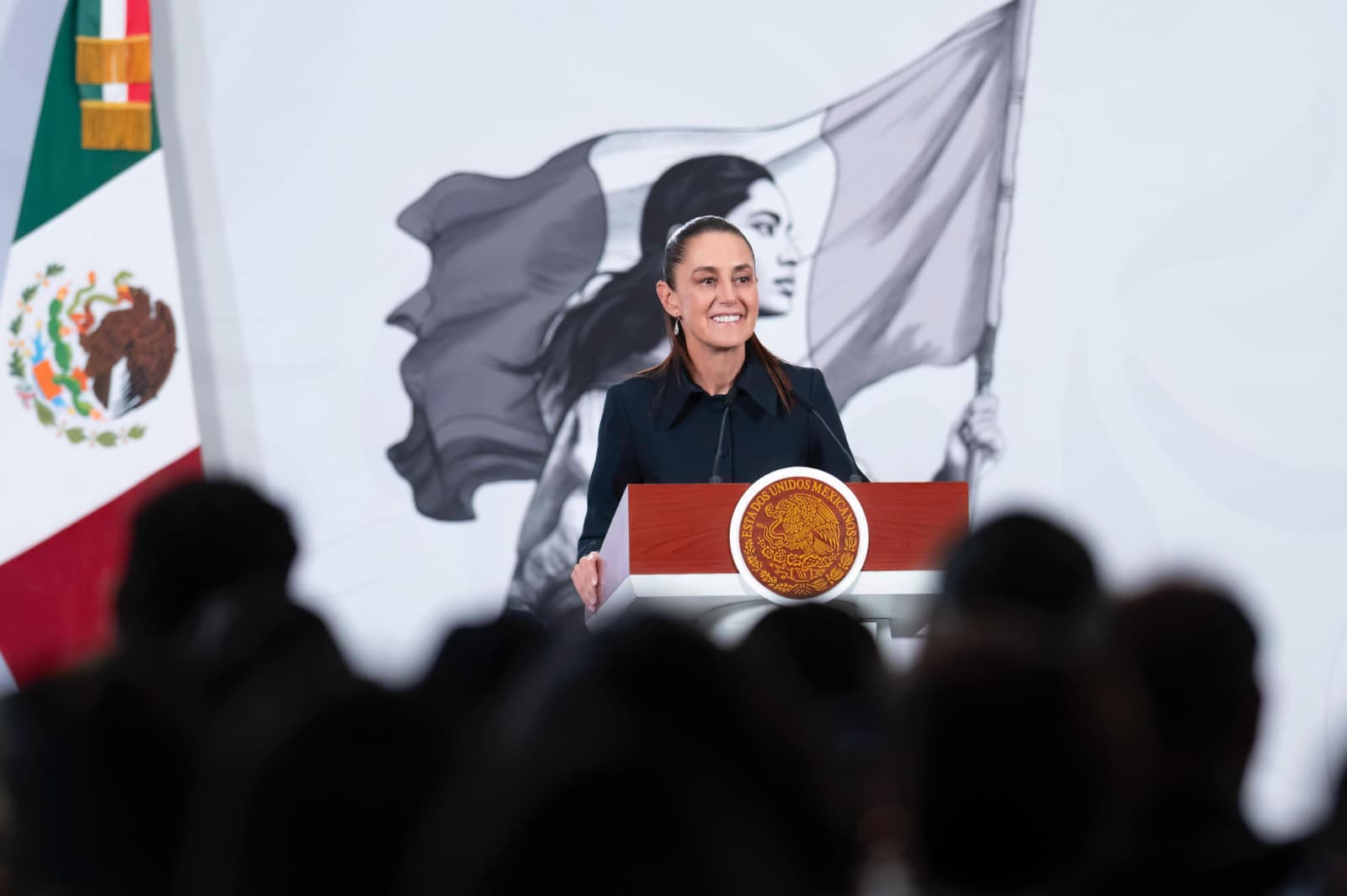 Claudia Sheinbaum celebra acumulado de más de 18 millones de pasajeros en el AIFA y de cerca de un millón en mexicana de aviación