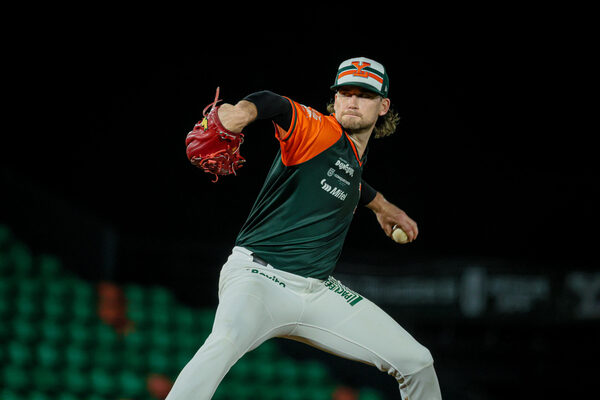 Leones de Yucatán vencen 3-2 a Tigres con sólido pitcheo en el Kukulcán