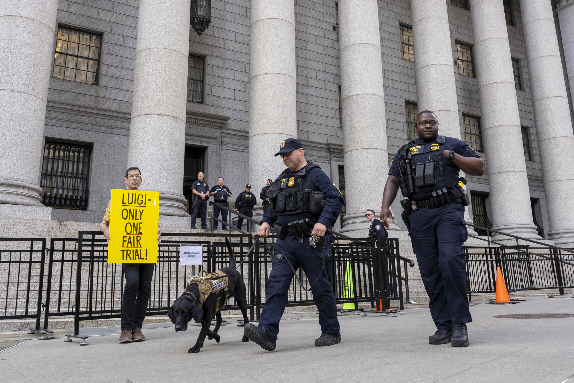 Juez de Nueva York pospone el juicio estatal de Luigi Mangione al 8 de septiembre