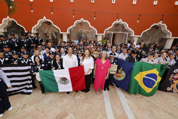 Mérida refuerza modelo de seguridad con Congreso D.A.R.E.