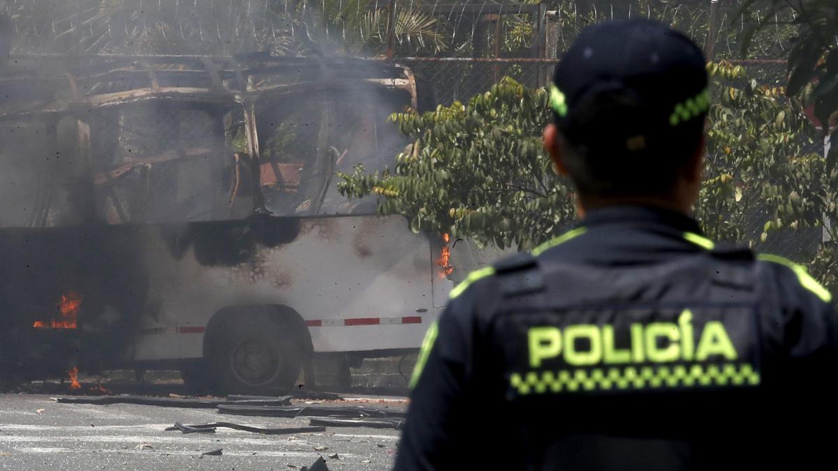 Al menos siete muertos y 17 heridos por ataque terrorista en Vía Panamericana en Colombia