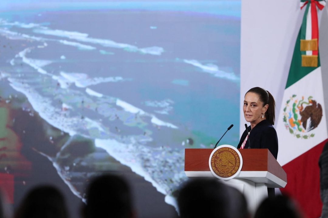 Claudia Sheinbaum anuncia observatorio del Golfo de México tras derrame de hidrocarburos