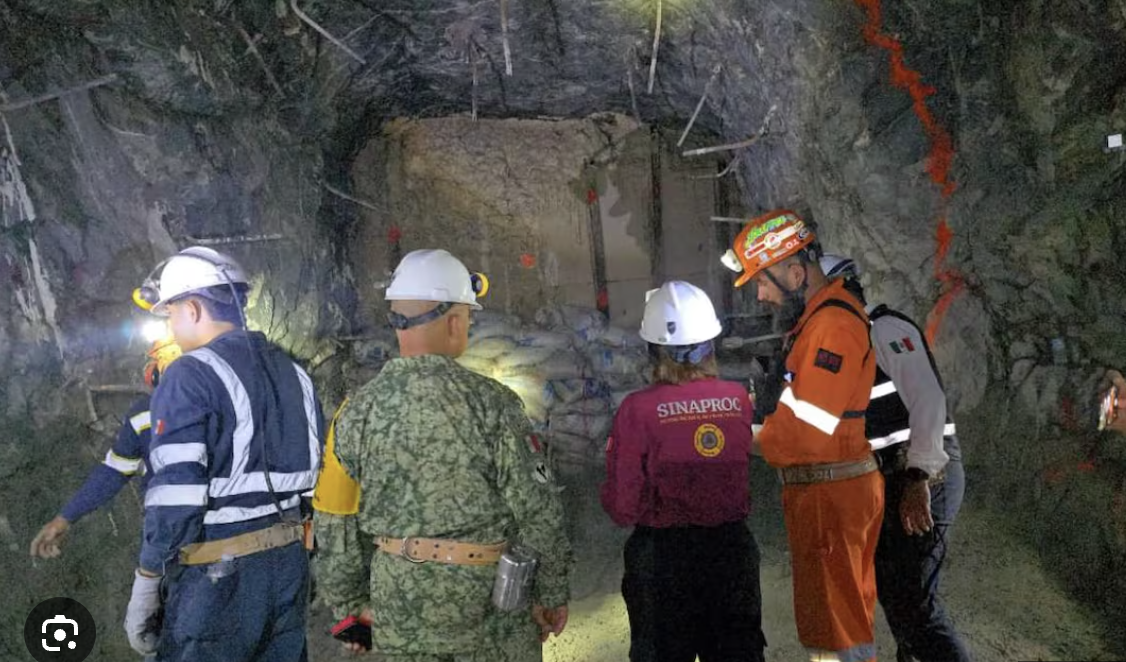 Más de 350 elementos trabajan en estabilización de mina para el rescate de los tres mineros en Sinaloa