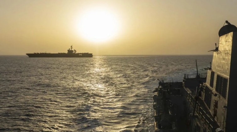 EE.UU. afirma que «no está bloqueando» el estrecho de Ormuz sino solo los puertos de Irán