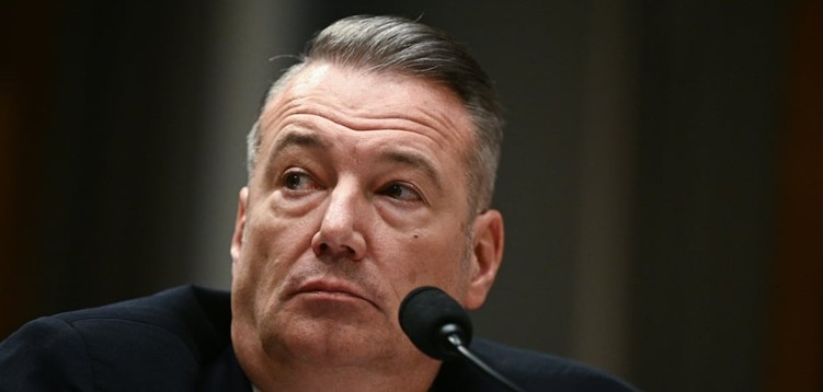 Renuncia jefe interino del ICE y supervisor del plan de deportación masiva de Trump