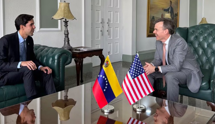 EU dice que sector privado está listo para fase de recuperación económica de Venezuela