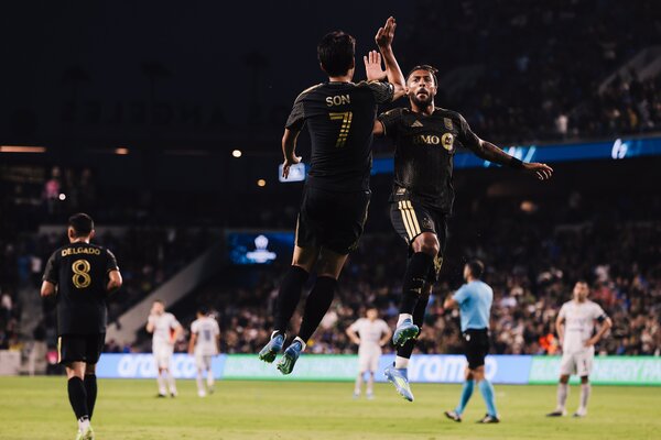 Los Angeles FC golean a Cruz Azul y tienen un pie en semifinales de Concachampions