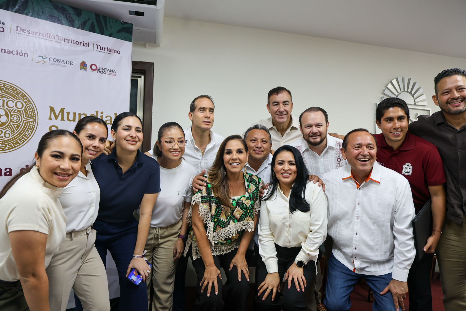 Mara Lezama firma convenio Proyecto Mundial Social 2026 para impulsar el deporte como herramienta de bienestar