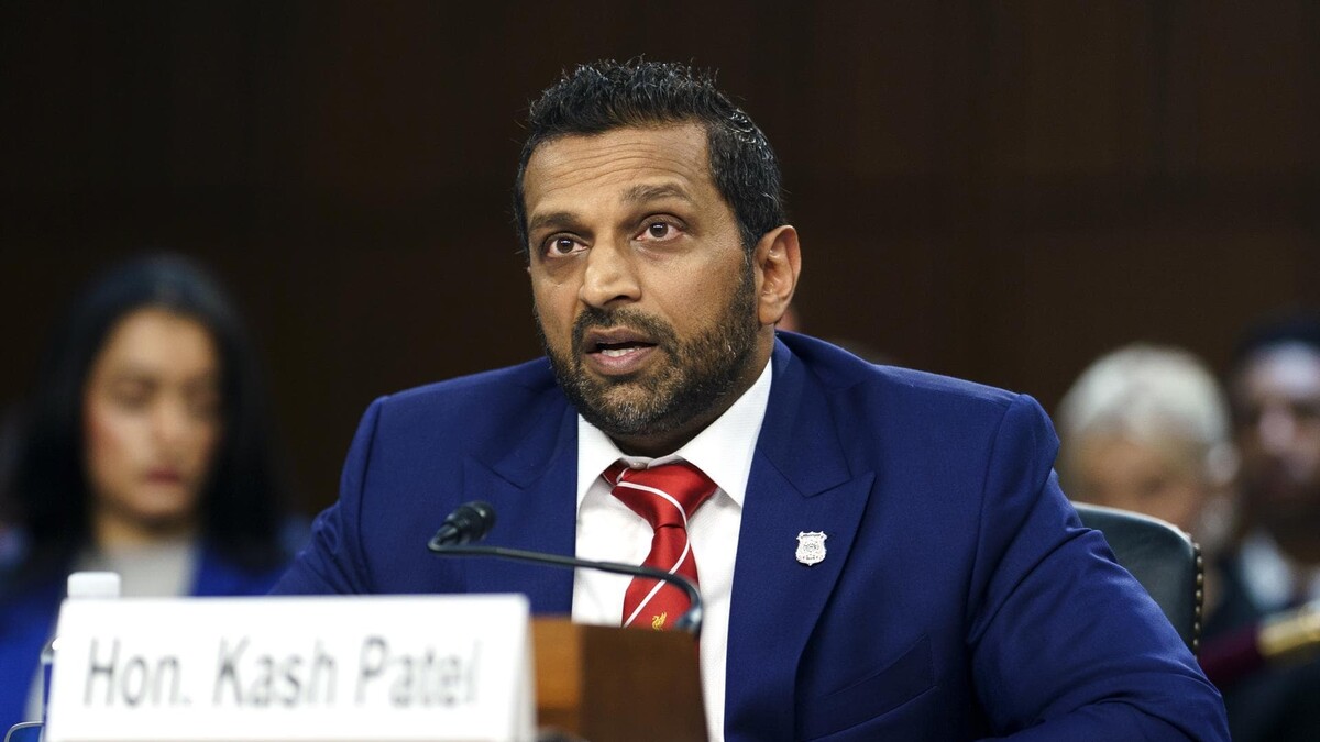 Kash Patel, director del FBI, demanda a The Atlantic por 250 millones de dólares