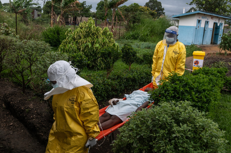 La OMS eleva a 223 las «muertes sospechosas» por la epidemia de ébola en la RD del Congo