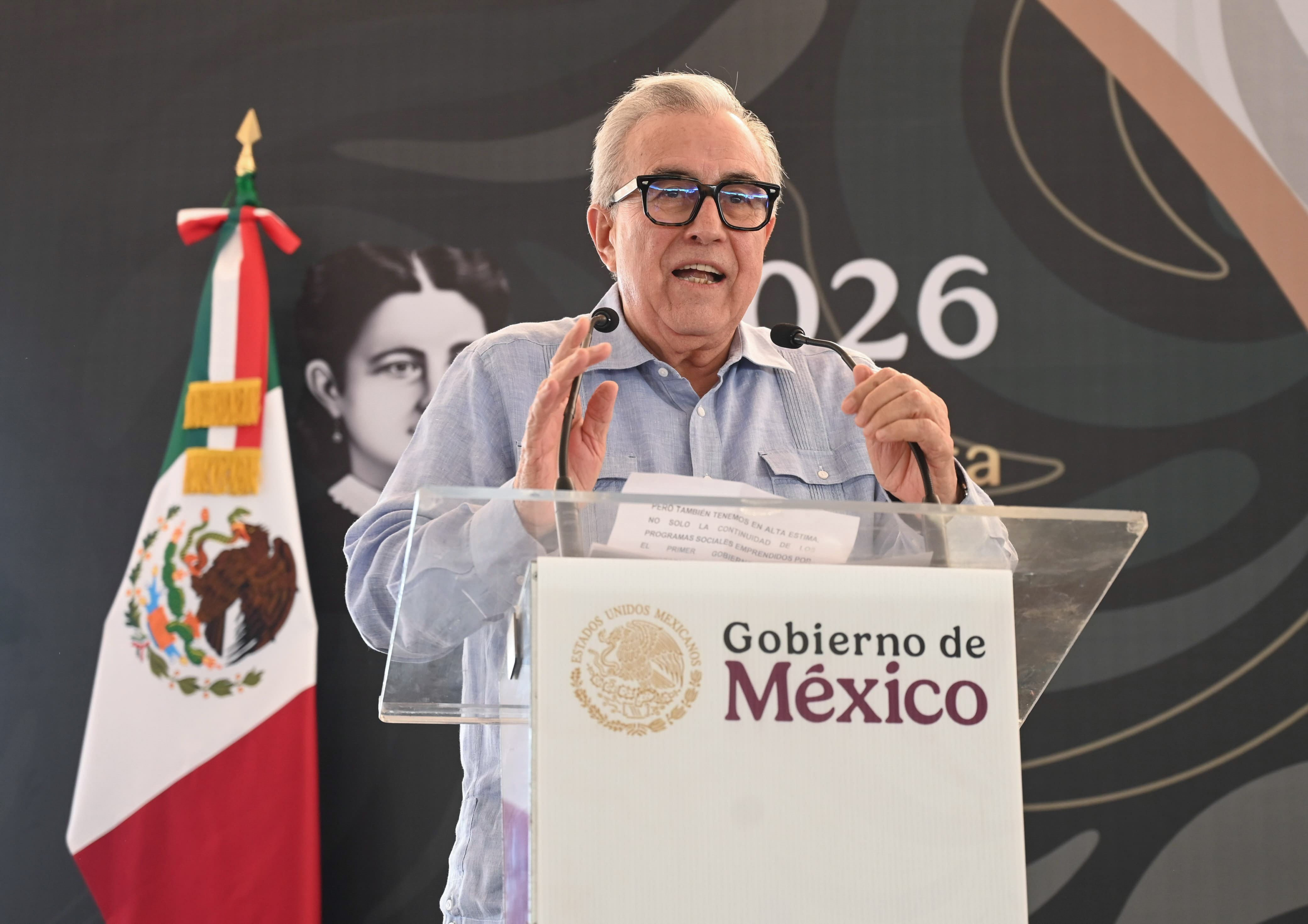 Comparece Rocha Moya ante la Fiscalía tras acusaciones de EUA