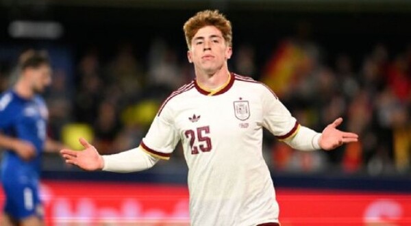 Liverpool se adelanta y ficha a la promesa Víctor Muñoz