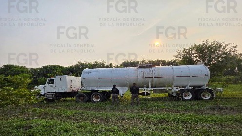 FGR asegura más de 19 mil litros de hidrocarburo en Tabasco