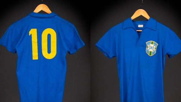 La millonaria subasta por la camiseta con la que Pelé ganó el Mundial de 1958