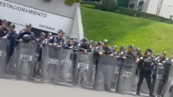 Refuerzan seguridad en hotel de Inglaterra para evitar disturbios antes del duelo ante México
