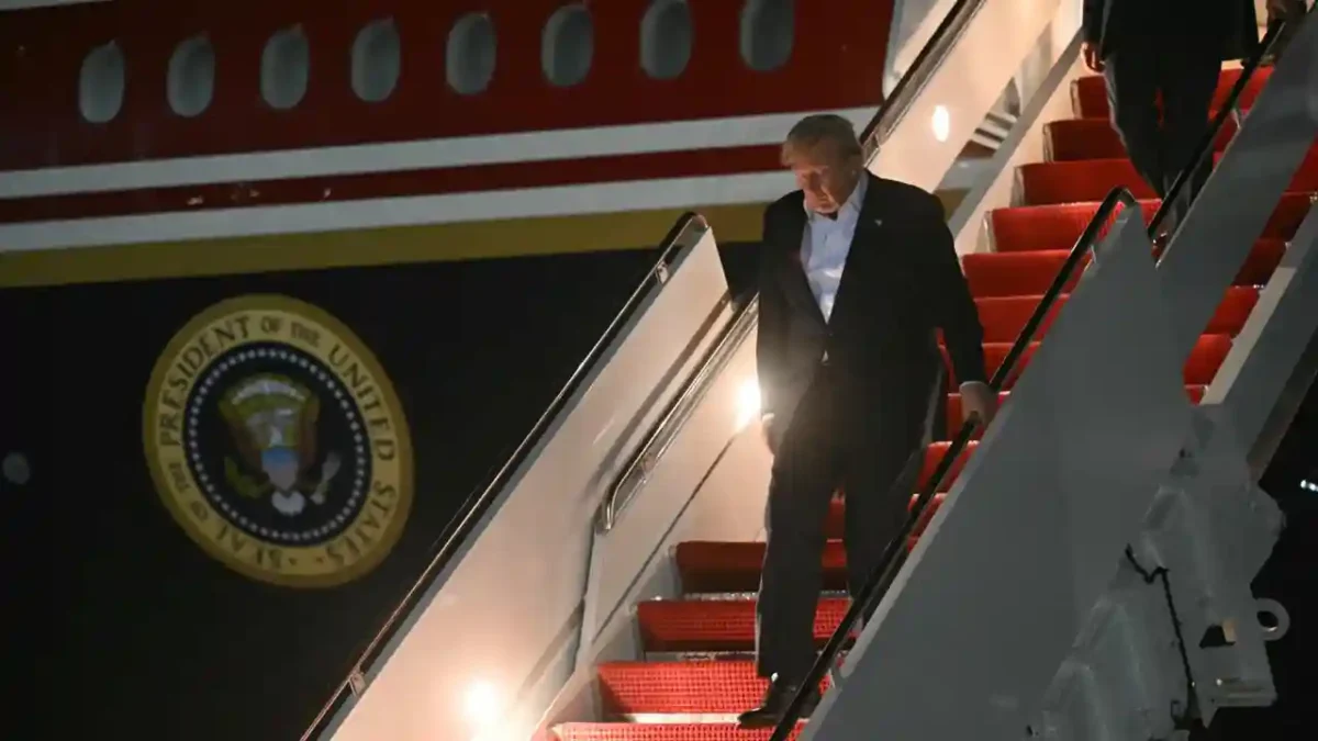 Aeropuerto de Palm Beach cambia su nombre por el de Donald Trump