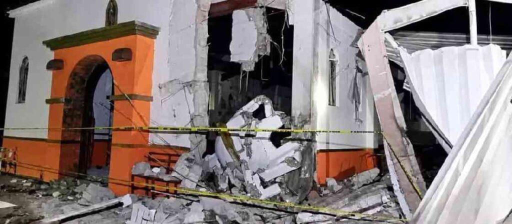 Explosión por pirotecnia ilegal deja tres mujeres muertas y 12 heridos durante fiesta patronal en Cocula