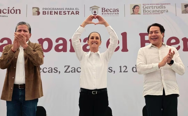 Sheinbaum anuncia beca universal para alumnos de primaria en Zacatecas