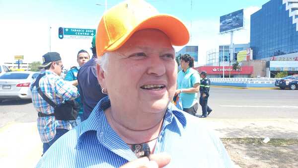 María Esthela de la Fuente levanta la mano por Huimanguillo