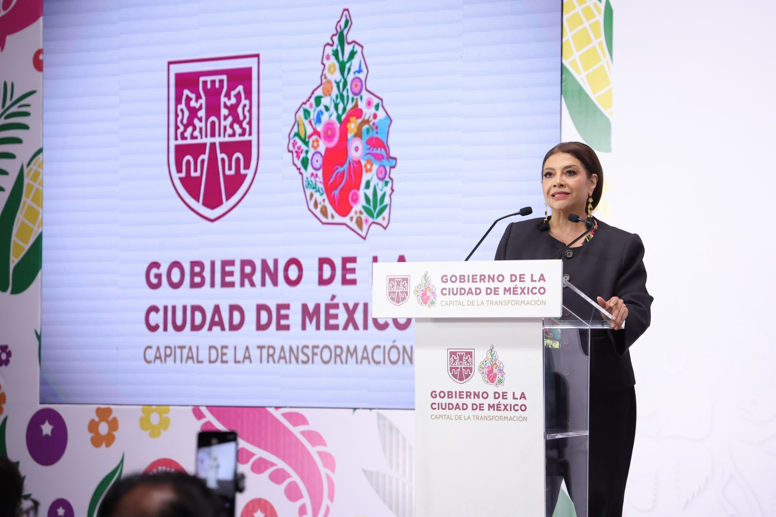 Clara Brugada garantiza apoyo total a familias de víctimas tras los festejos por el México vs. Ecuador
