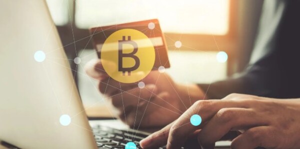 Falla de seguridad en billeteras digitales permitió robo de más de 100 mdd en bitcoins