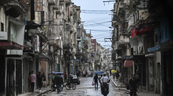 China dona 5 mil sistemas solares a Cuba para enfrentar crisis energética