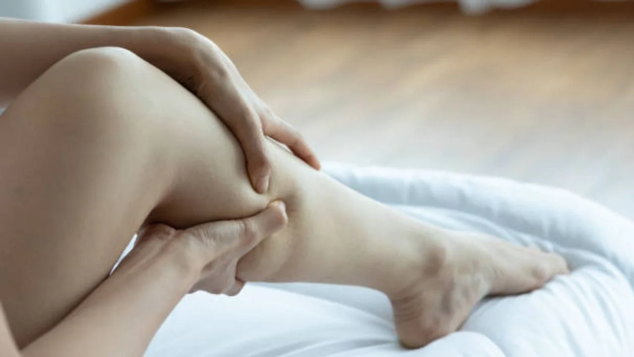 IMSS Bienestar explica cómo prevenir los calambres musculares
