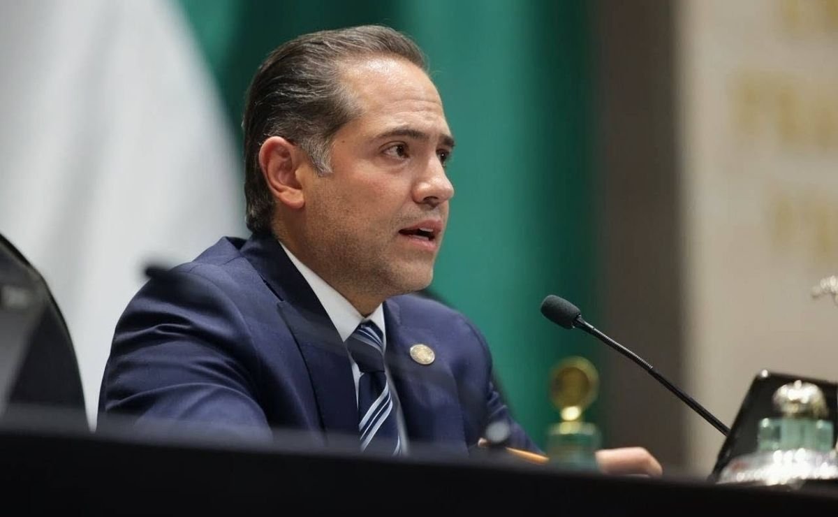 Raúl Bolaños Cacho asume presidencia de la Cámara de Diputados