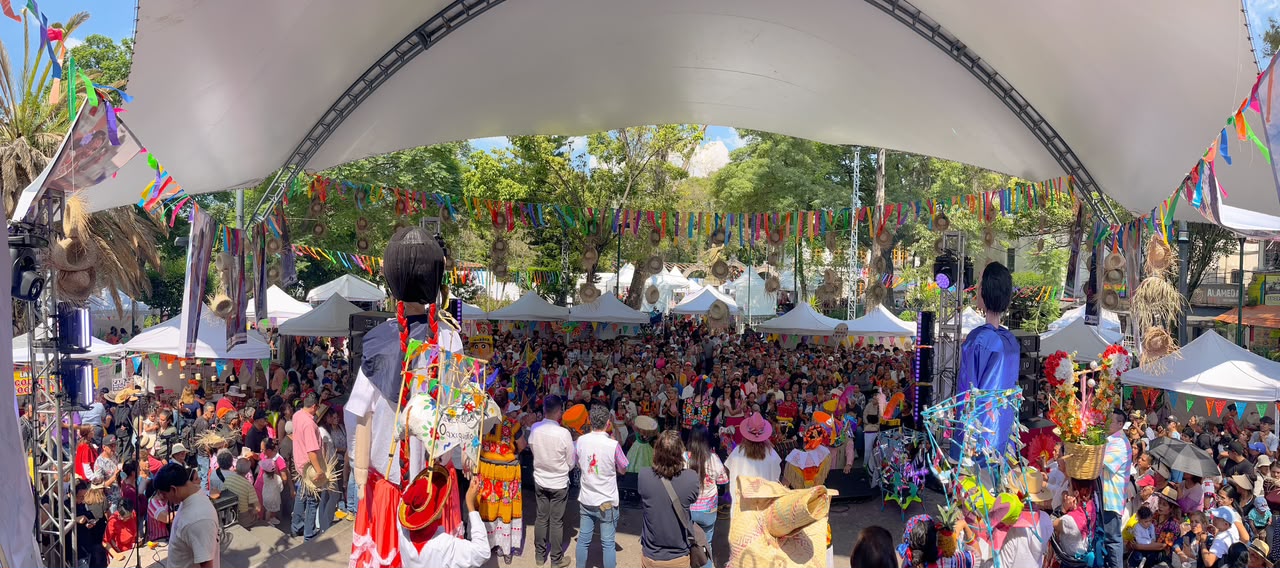 Cierra Guelaguetza en Azcapotzalco con más de 10 mil asistentes