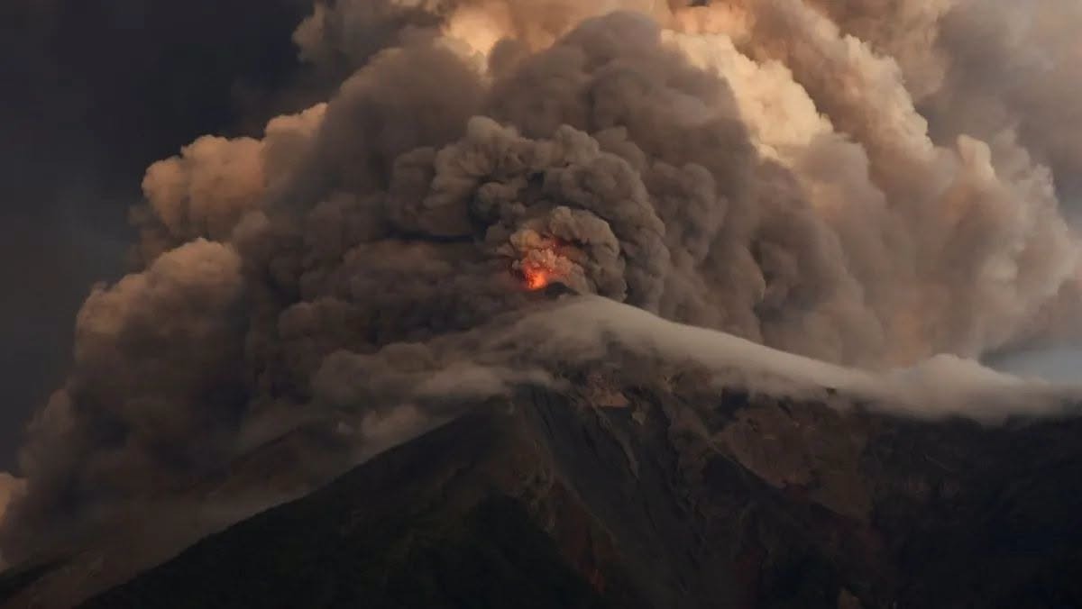 Descartan riesgo para Tabasco por volcán de Guatemala