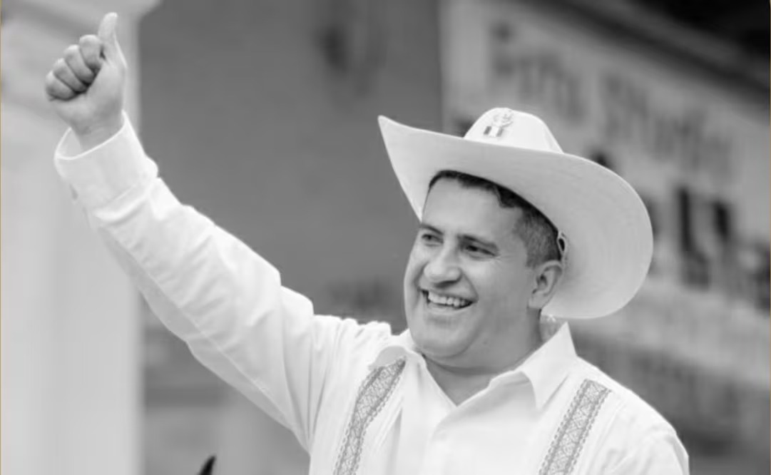Investiga Fiscalía video de Carlos Manzo con presunto líder criminal