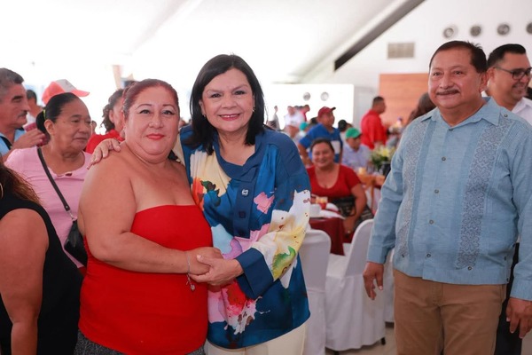 Yolanda Osuna reconoce labor de barrenderas y barrenderos de Centro