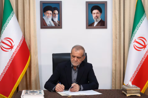 Irán ofrece retomar acuerdo con EE.UU. si Washington cumple sus compromisos